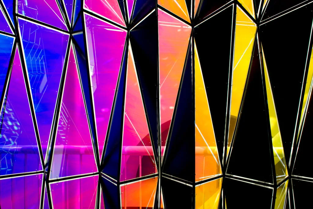 Olafur Eliasson — One-way colour tunnel